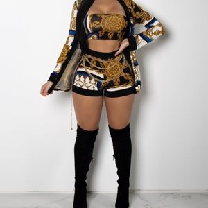 Cropped Top and Short Without jacket